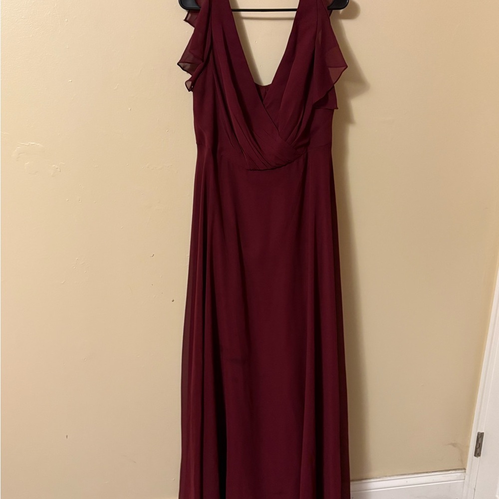 Chic Wine Maxi Dress